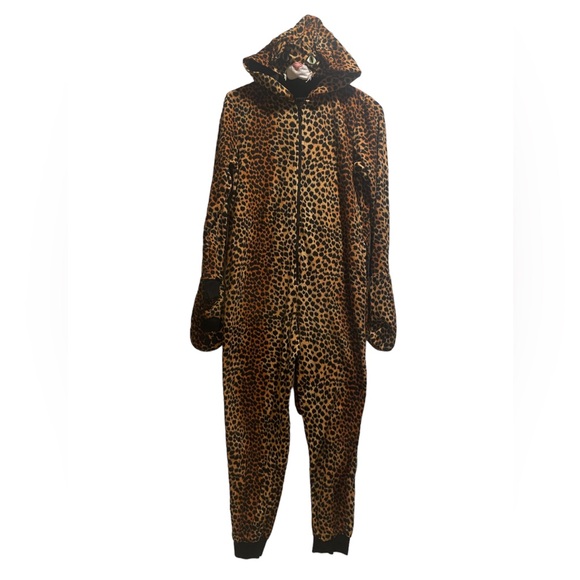 Women's Xhilaration Plush Leopard Hoodie Sleepwear - Small - Picture 1 of 5
